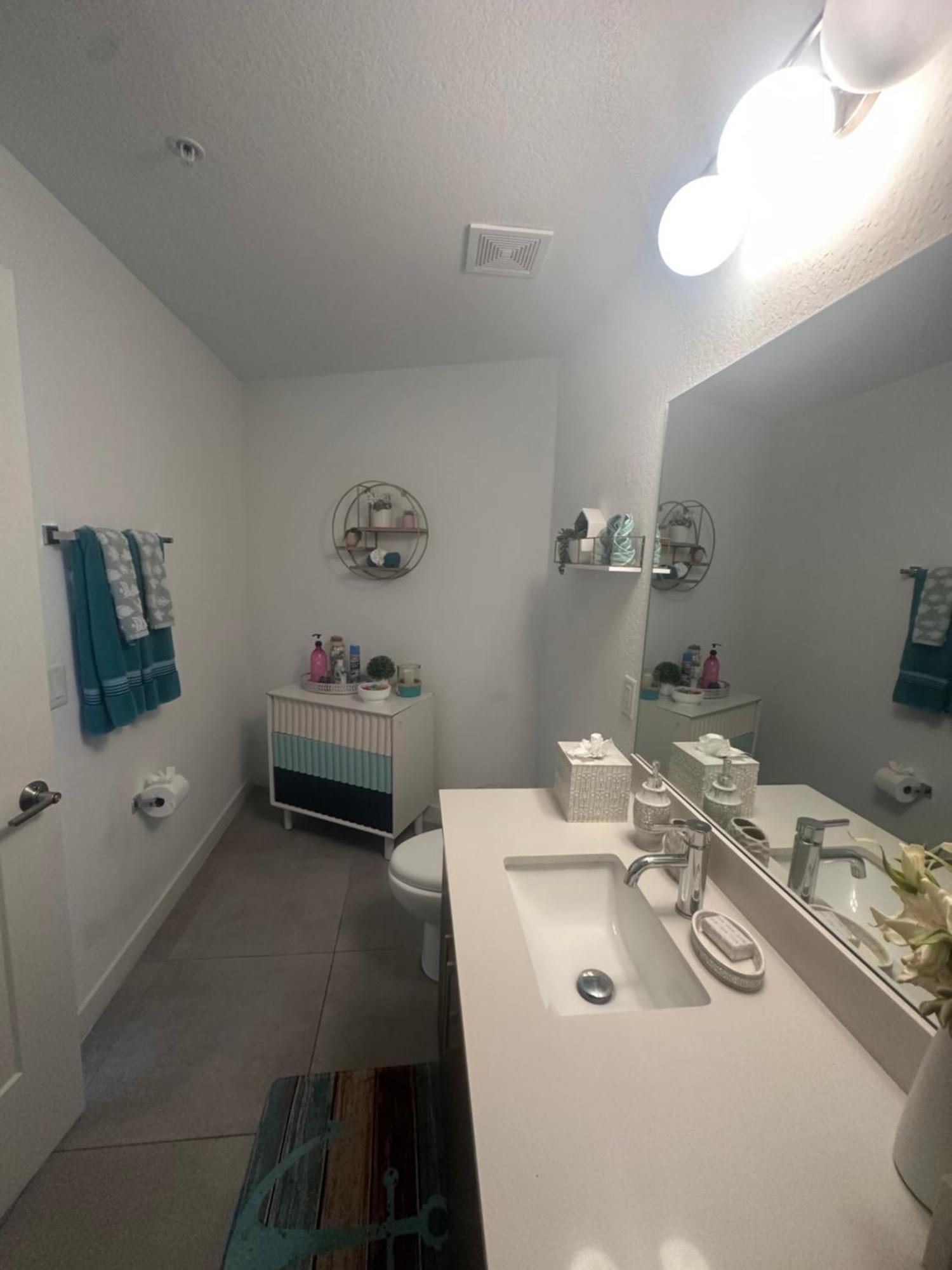Apartment New 2bed/2bath Next To Jackson Memorial Hospital *